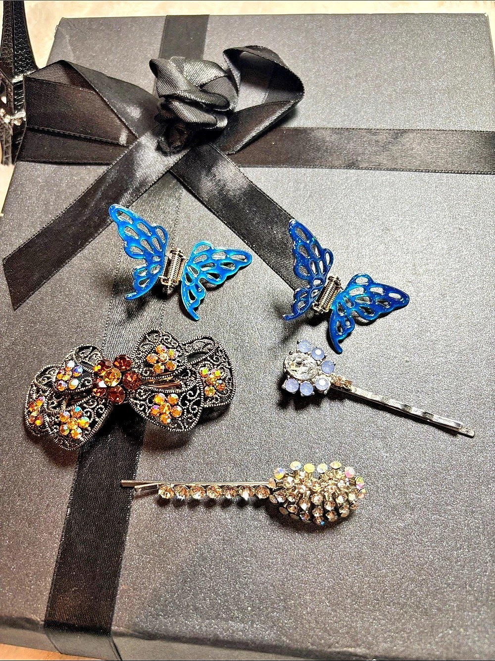 Vintage Jeweled Hair Pins & Clips